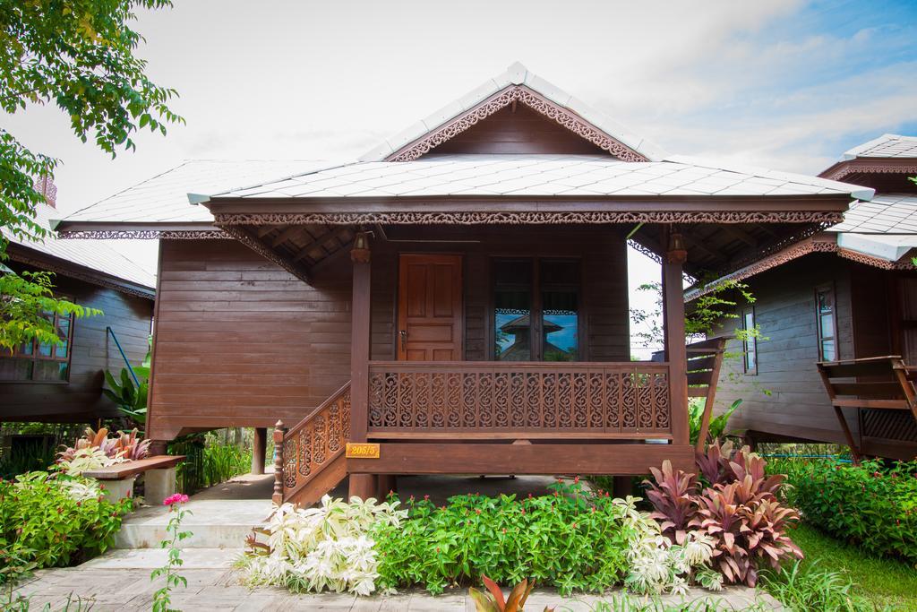 Huan Aumpron Resort Phrae Room photo