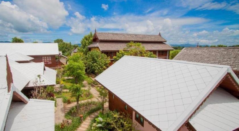 Huan Aumpron Resort Phrae Exterior photo