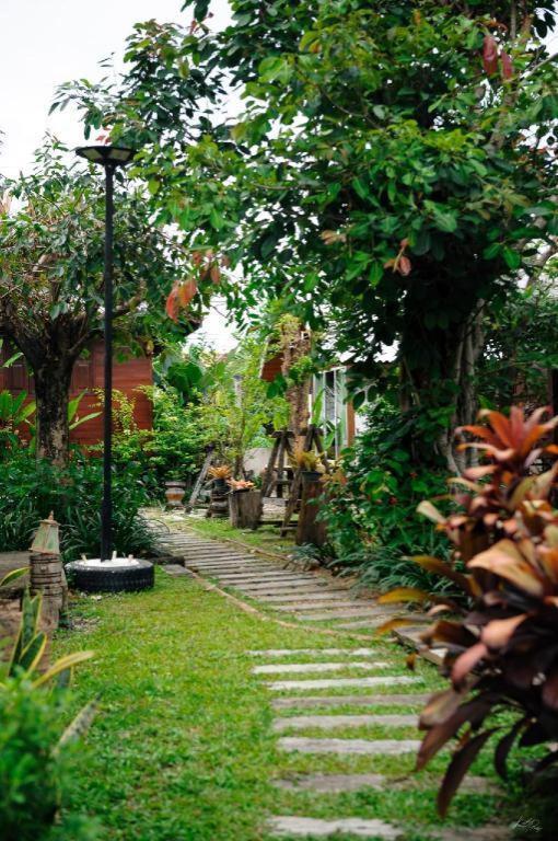 Huan Aumpron Resort Phrae Exterior photo